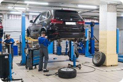 Замена поперечных рычагов BMW X5 F15