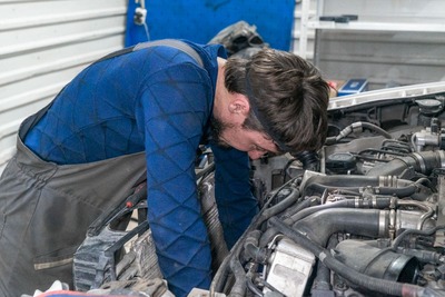 Замена приводного ремня в BMW X6 E71 и ремонт ходовой