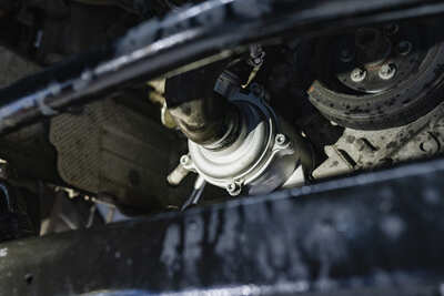 Замена помпы BMW F25