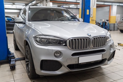 Замена опор двигателя BMW F15 