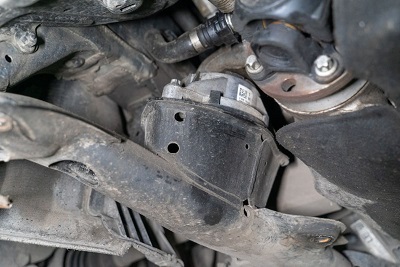 Замена подушек ДВС BMW F32