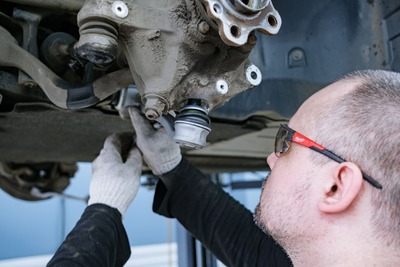 Замена поперечных рычагов на BMW G02