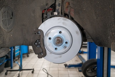 Замена тормозных дисков и колодок на MINI Cooper R56