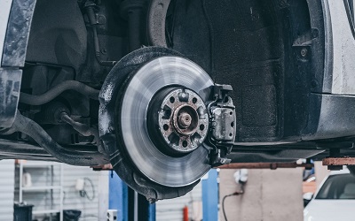 перфорированные тормозные диски на BMW F15