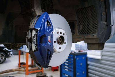 BMW G06 диски колодки