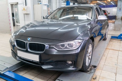 Замена передних амортизаторов на BMW F30