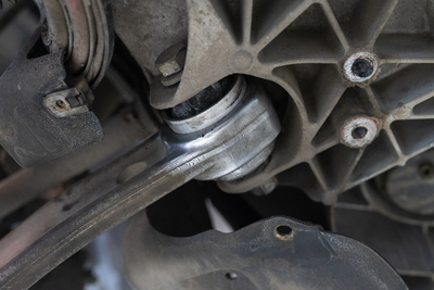 Обслуживание трансмиссии и замена рулевых тяг на BMW G30