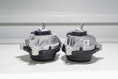 Замена подушек ДВС BMW F32