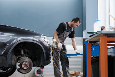 Ремонт передних рычагов на BMW G01