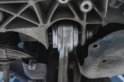 Обслуживание трансмиссии и замена рулевых тяг на BMW G30