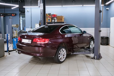 Замена радиатора и термостата на BMW 3