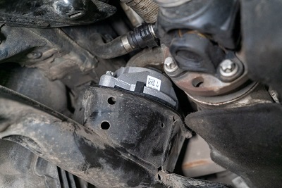 Замена подушек ДВС BMW F32