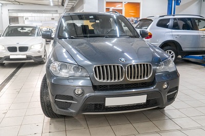 Замена клапанной крышки BMW X5 E70