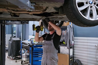 Замена радиатора и термостата на BMW 3