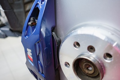 BMW G06 диски колодки