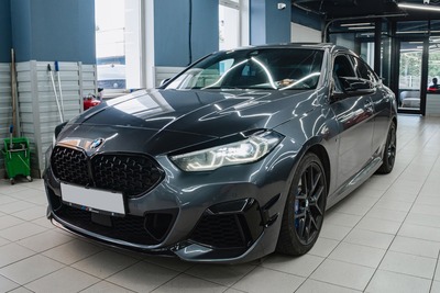 В работе BMW M235i xDrive