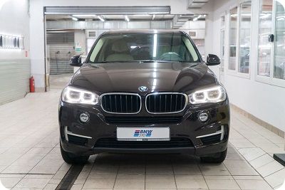 Замена поперечных рычагов BMW X5 F15