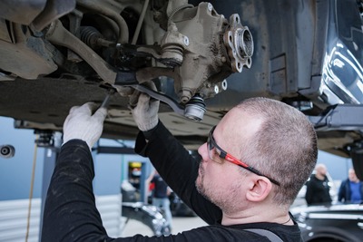 Замена поперечных рычагов на BMW G02