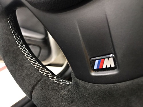 Перетяжка руля и ремонт обшивки сидений BMW M3 (E92)