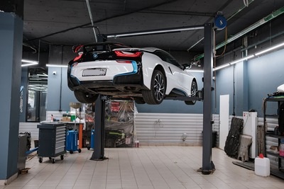 Диагностика неисправностей BMW i8
