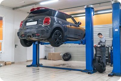 Mini Cooper JCW колодки и тормозная жидкость