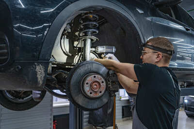 Замена стойки стабилизатора на BMW F25 